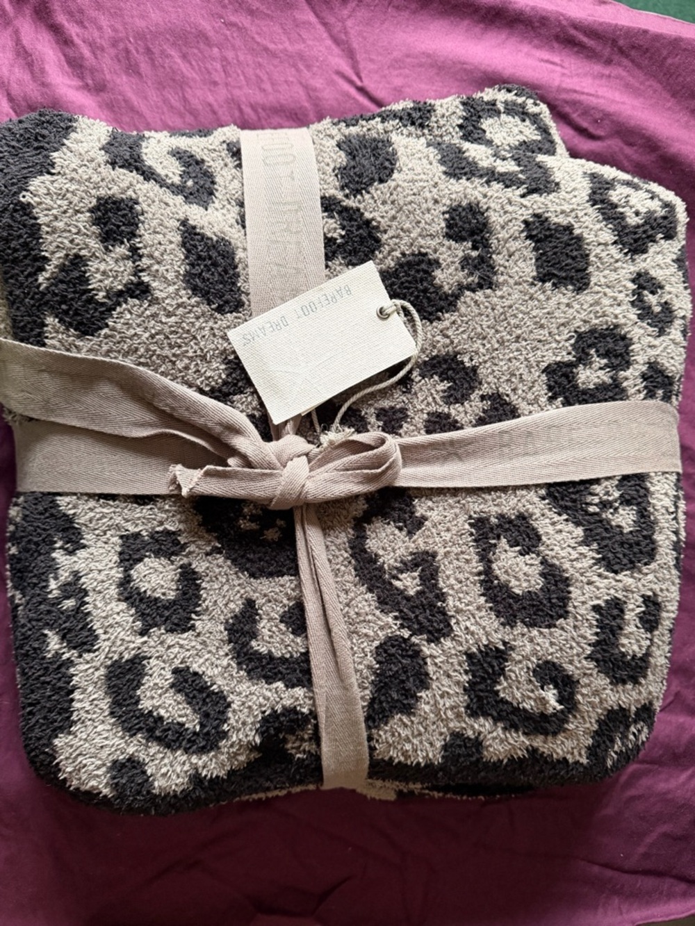 Barefoot Dreams Cozy Chic Leopard Blanket Throw 54”x72” Charcoal Black BNWT - Picture 2 of 7